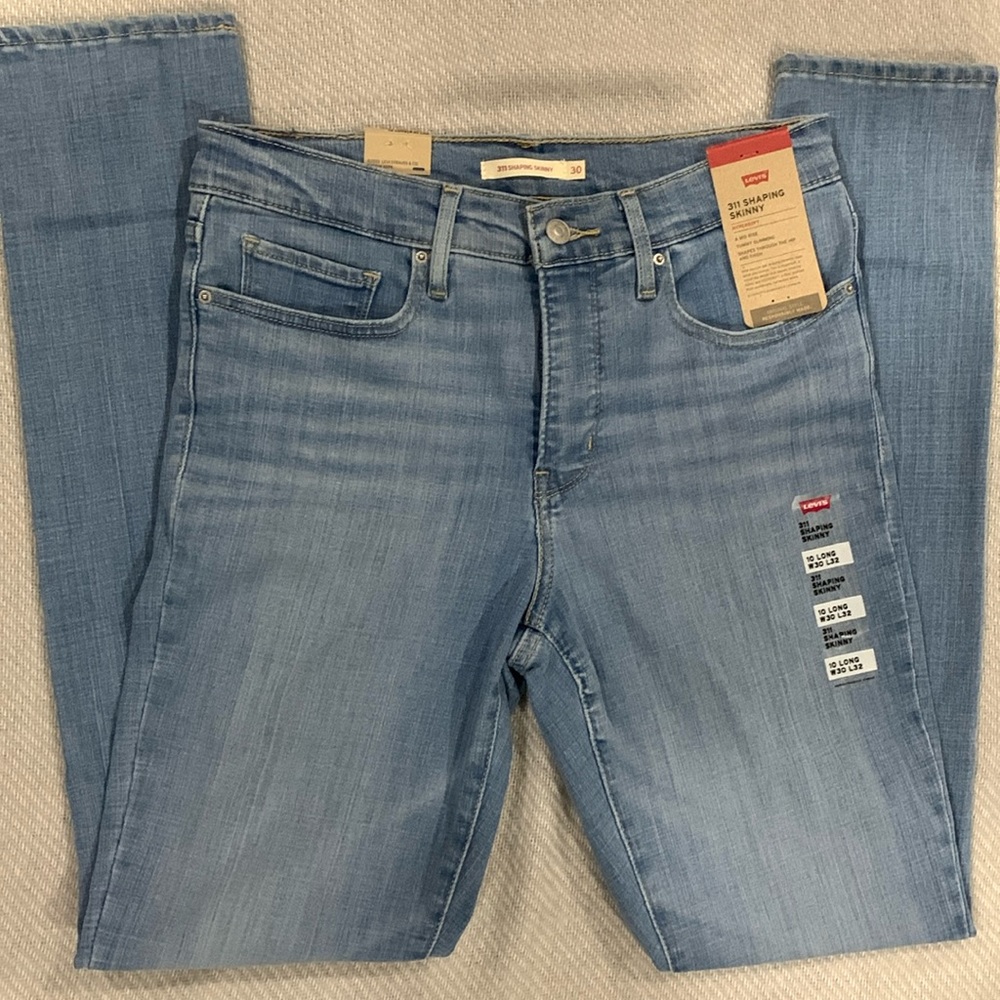 Levi’s 311 Shaping Skinny size 30